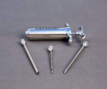 Cargar imagen en el visor de la galería, JERINGA PARA CARNES PROFESIONAL