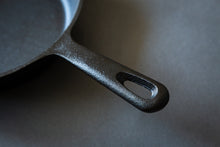 Cargar imagen en el visor de la galería, PACK FIERRO FUNDIDO Mr.W (1 Wok + 2 Sartenes)