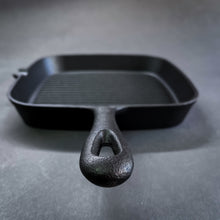 Cargar imagen en el visor de la galería, PACK FIERRO FUNDIDO Mr.W (1 Wok + 2 Sartenes)