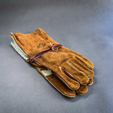 Cargar imagen en el visor de la galería, GUANTES PARRILLEROS 100% Cuero PAMPA CORDILLERA