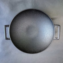 Cargar imagen en el visor de la galería, WOK FIERRO FUNDIDO + TAPA MADERA Mr.W