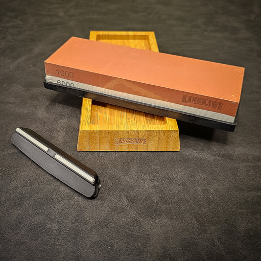 PIEDRA AFILAR + BASE DE MADERA KANGKAWE